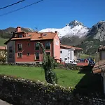 ángeles Hotel Arenas De Cabrales