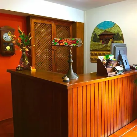 Angeles Hotel