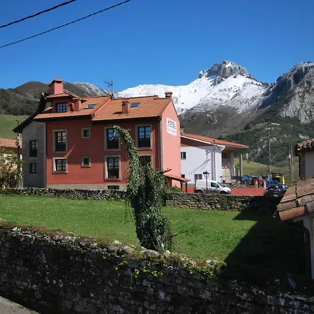 Angeles Hotel Arenas De Cabrales