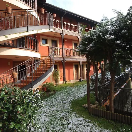 Angeles Hotel